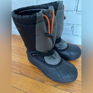 Columbia Powderbug Youth Snow Boots Size 5